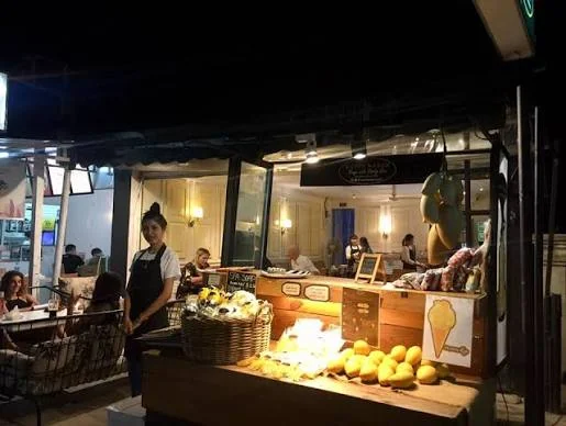 Happy Mango Thai Restaurants in Vang Vieng, Laos